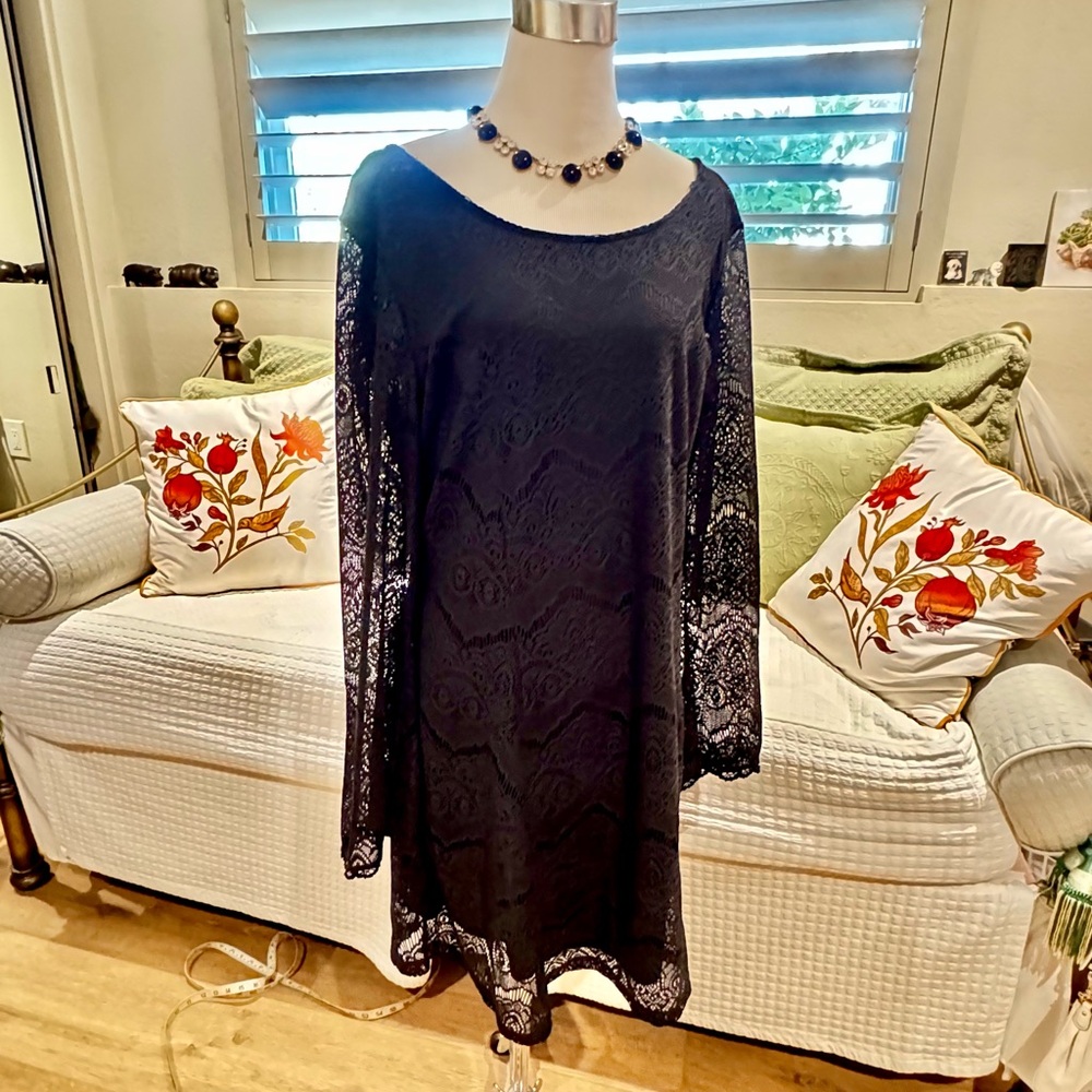 Elegant Black Lace Dress